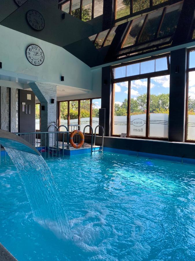 Stratos Bed & Breakfast Leba Bagian luar foto