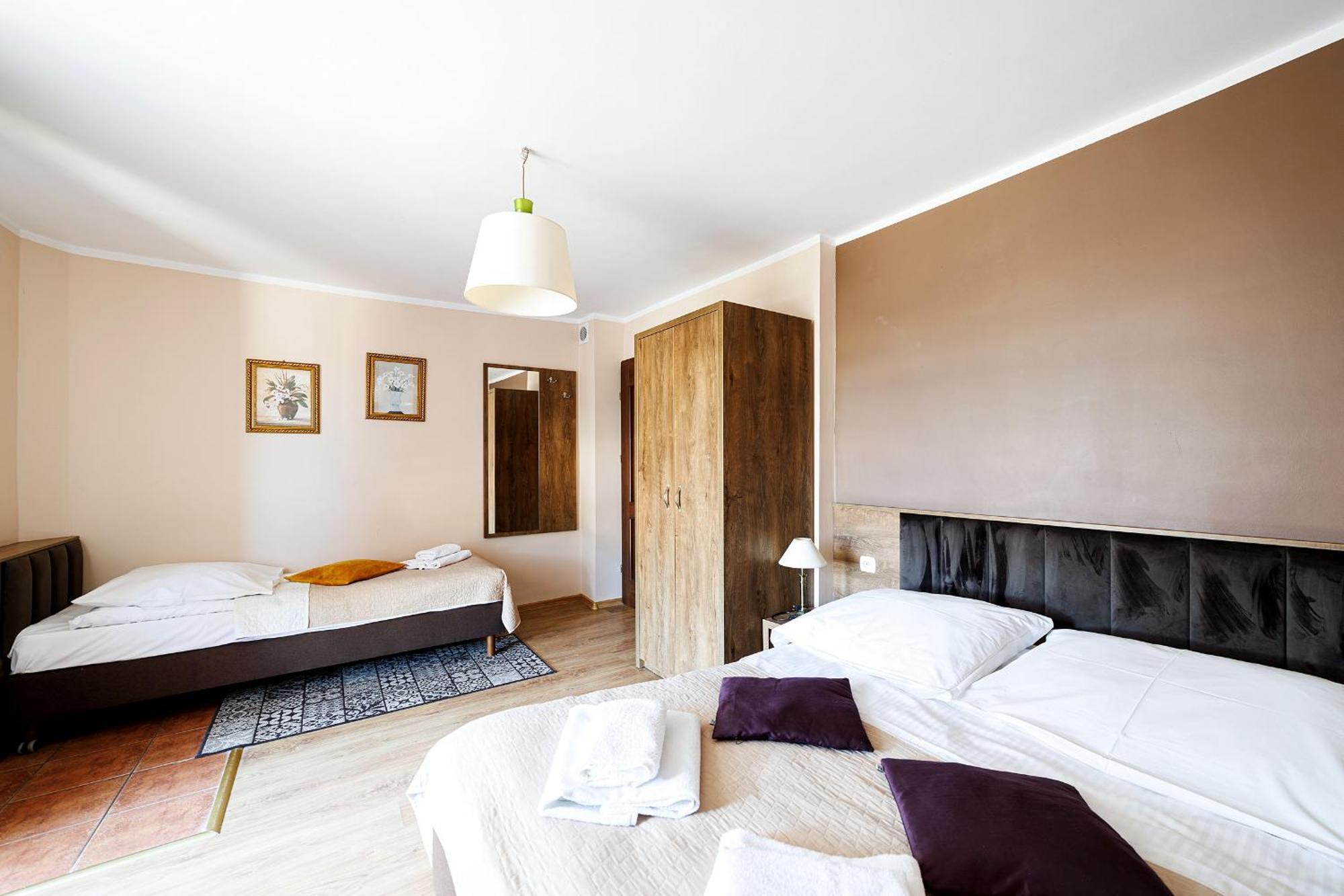Stratos Bed & Breakfast Leba Bagian luar foto