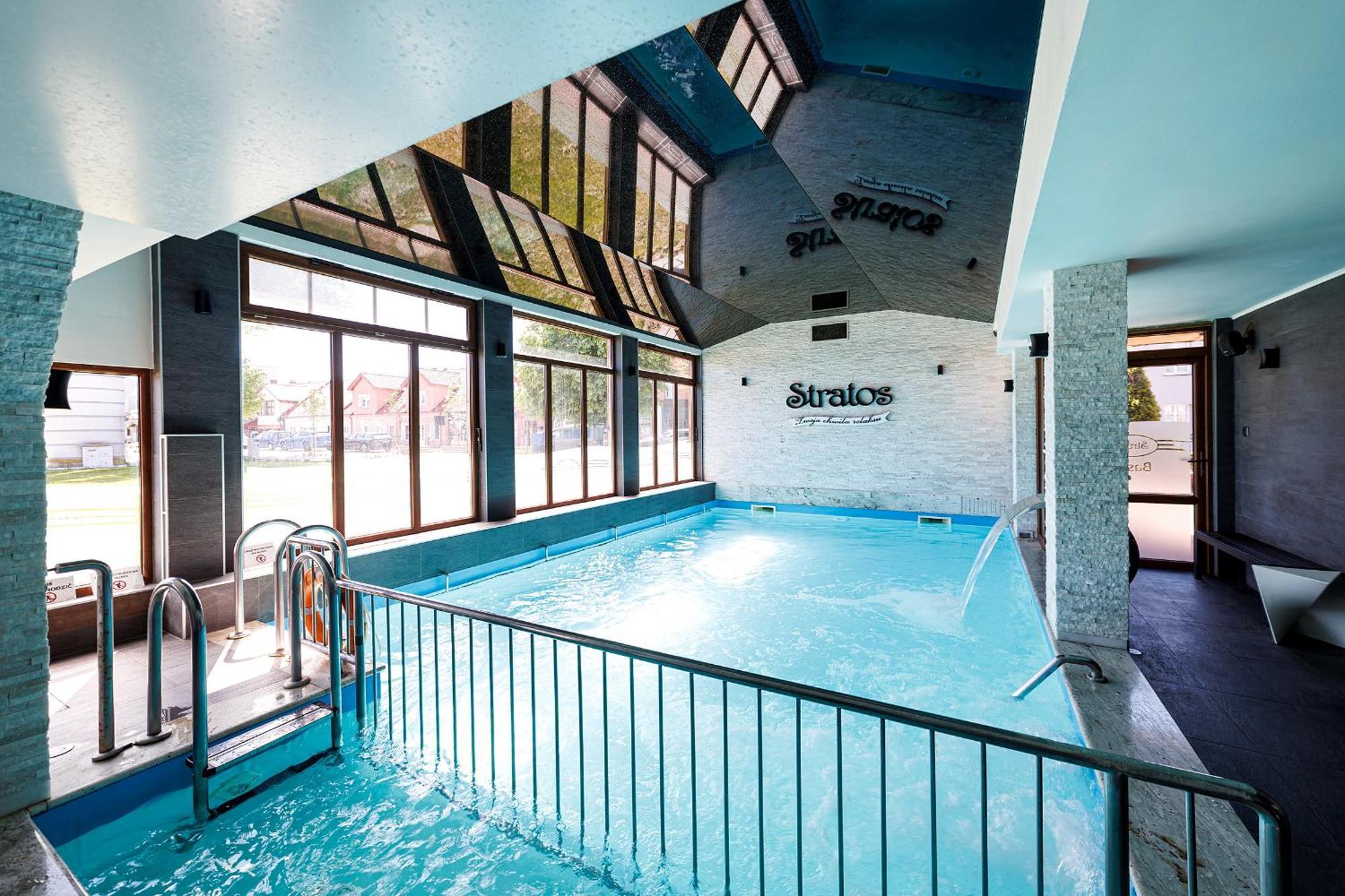 Stratos Bed & Breakfast Leba Bagian luar foto