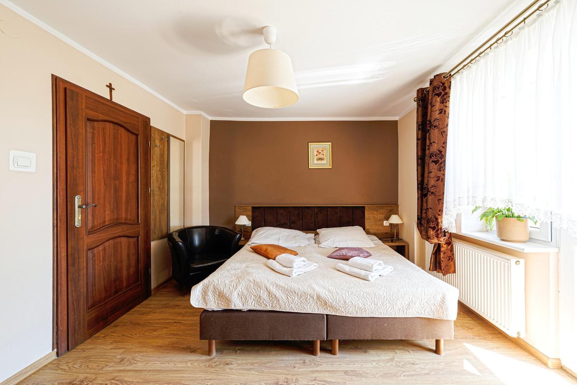 Stratos Bed & Breakfast Leba Bagian luar foto