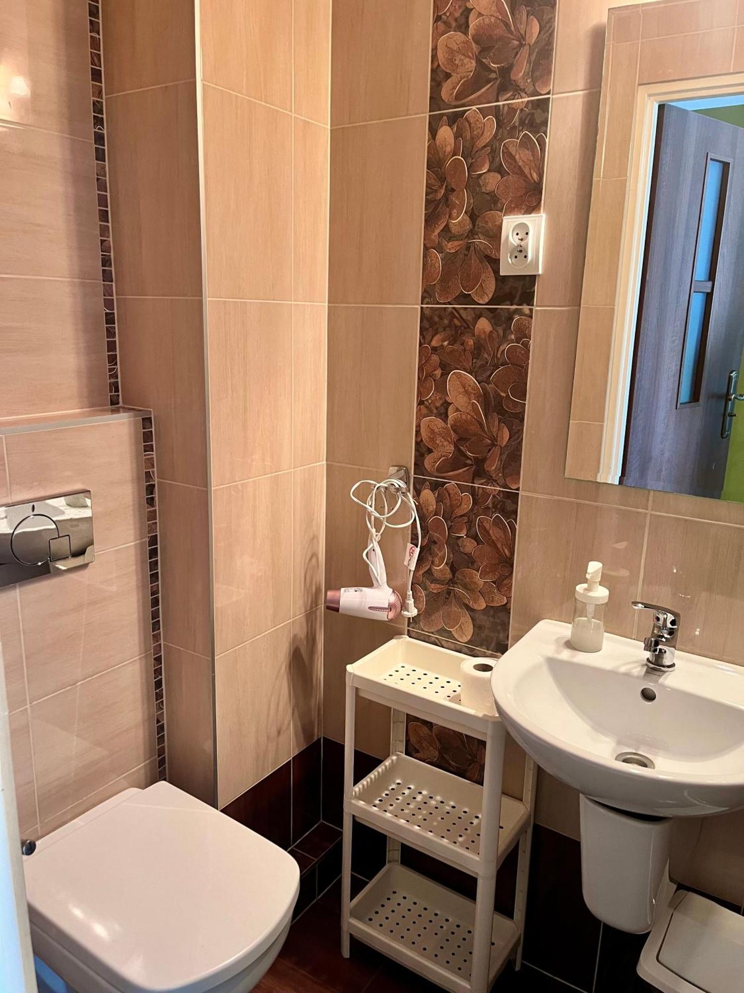 Stratos Bed & Breakfast Leba Bagian luar foto
