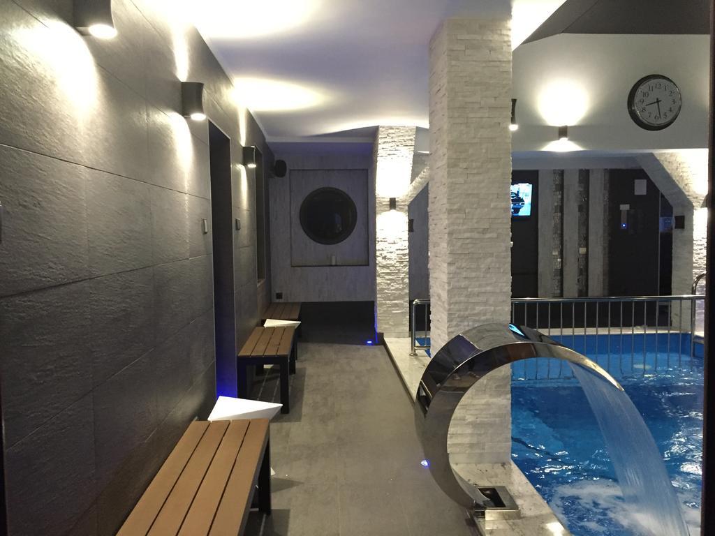 Stratos Bed & Breakfast Leba Bagian luar foto