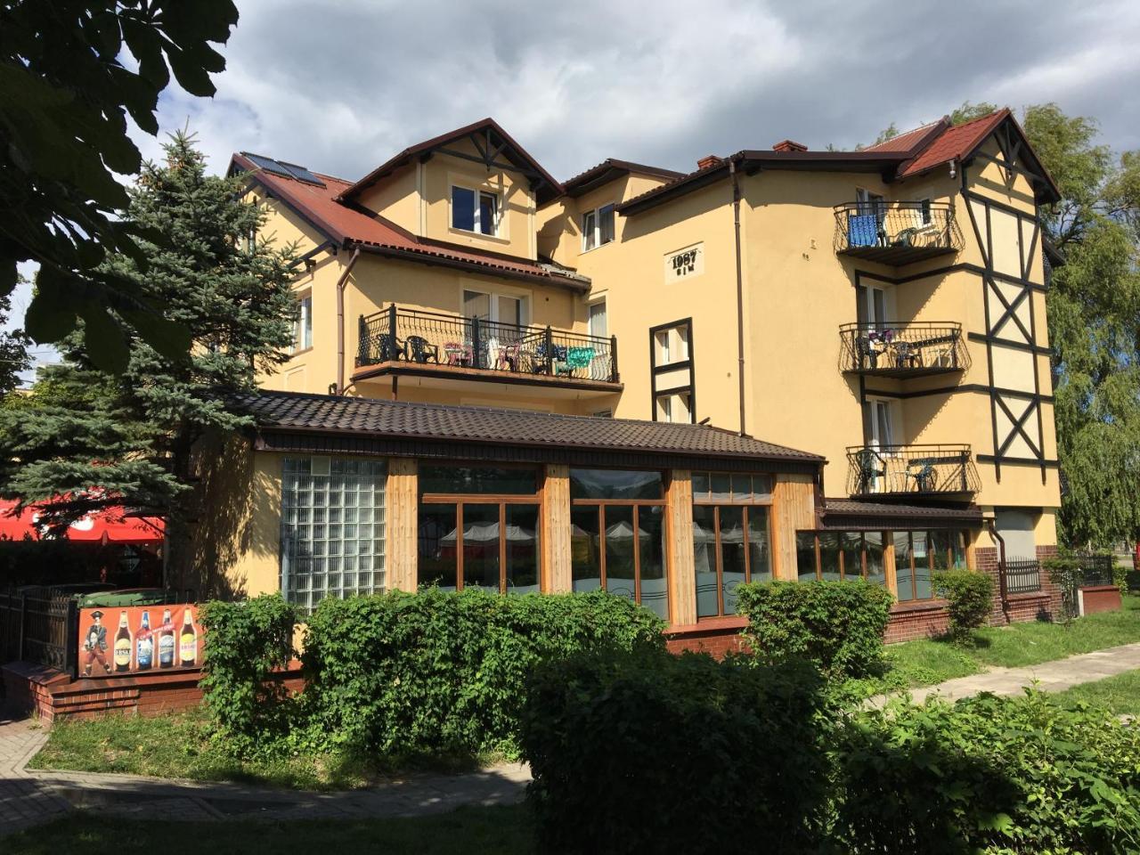Stratos Bed & Breakfast Leba Bagian luar foto
